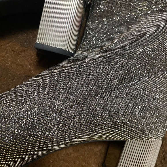 Michael Kors Paloma Flex Bootie - Picture 5 of 11